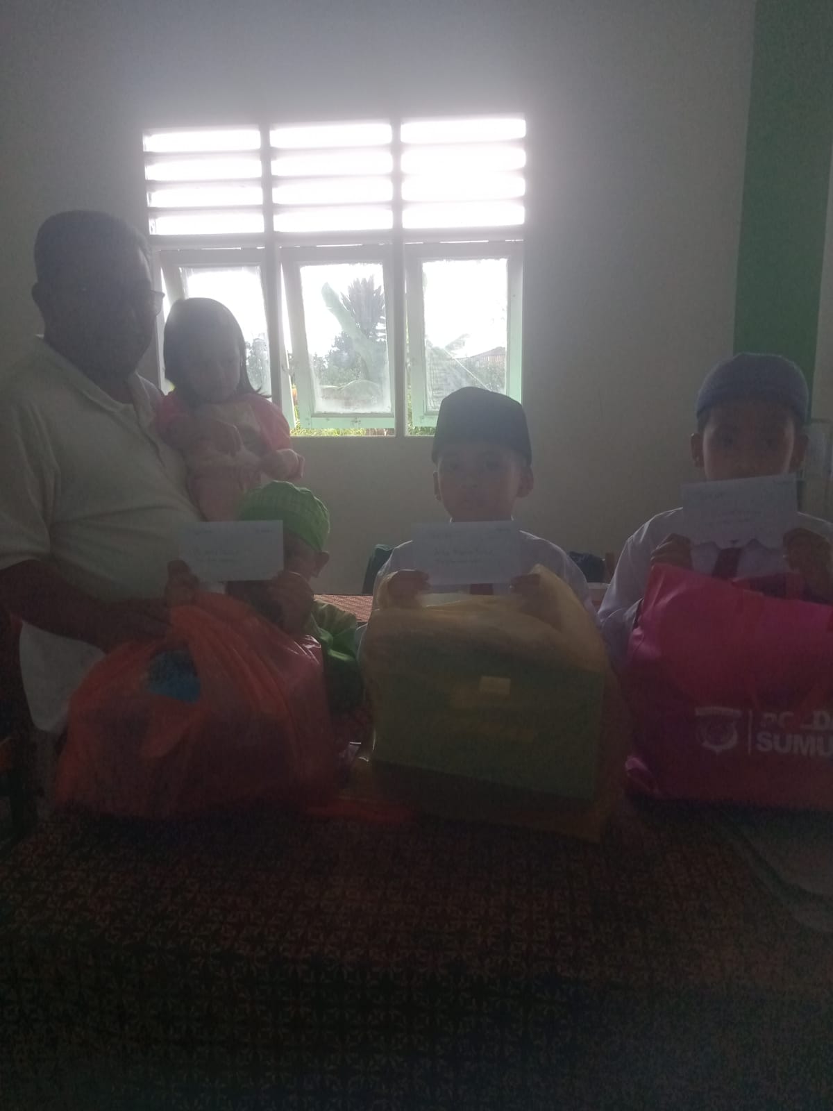 Bantuan Kebutuhan Anak Yatim Pematang Raya